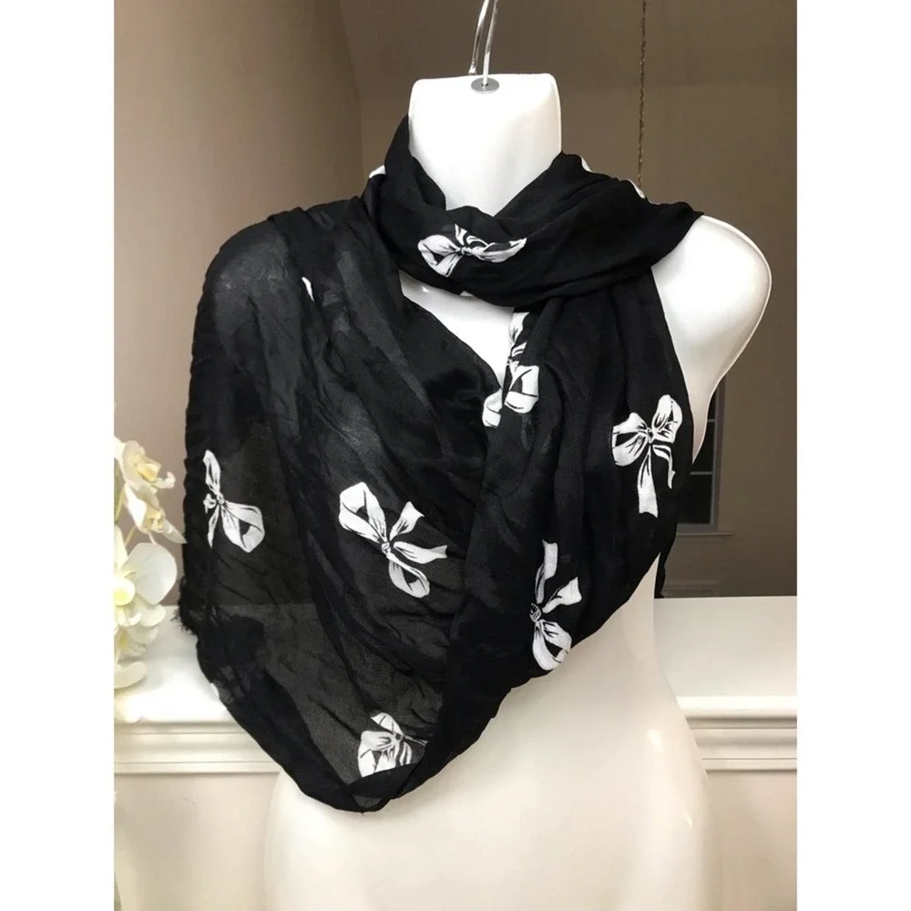 Kate spade black scarf